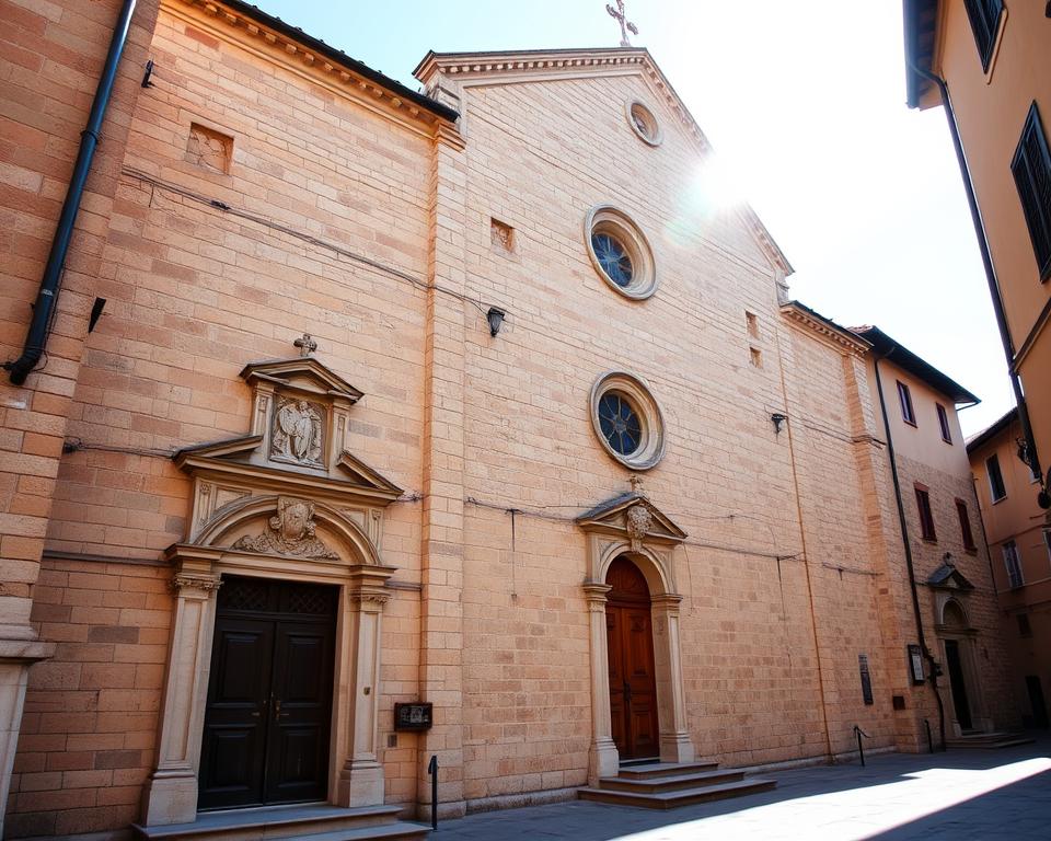 Versteckte Kirchen Lucca romanische Architektur